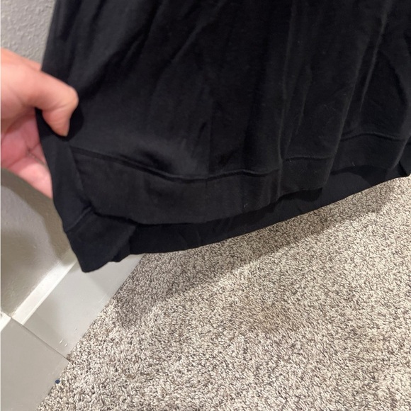 Athleta black hi low black top medium - Picture 4 of 4